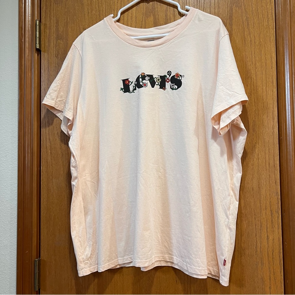 Levi’s Peach Color T-Shirt Size 3X - Picture 2 of 10